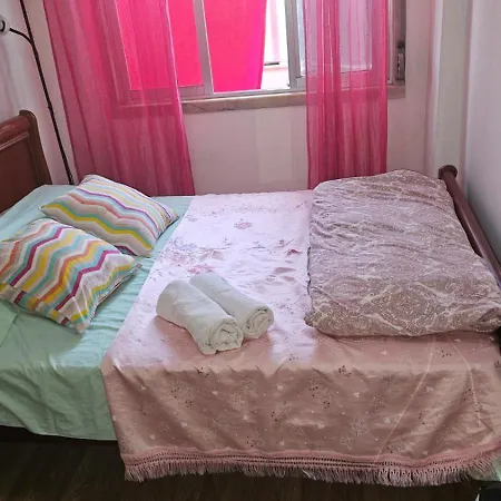 Em Sete Rios Δωμάτια σε οικογενειακή κατοικία